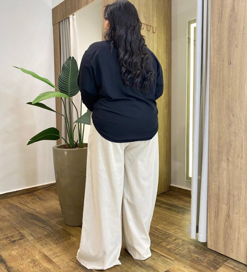 Camisa Feminina Social Plus Manga Longa com Botões Preta - Fernanda Ramos Store