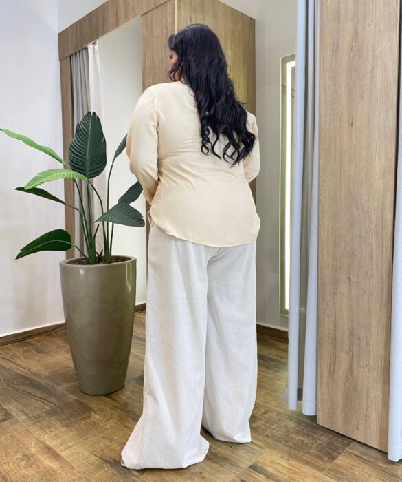 Camisa Feminina Social Plus Manga Longa Viscose Bege - Fernanda Ramos Store