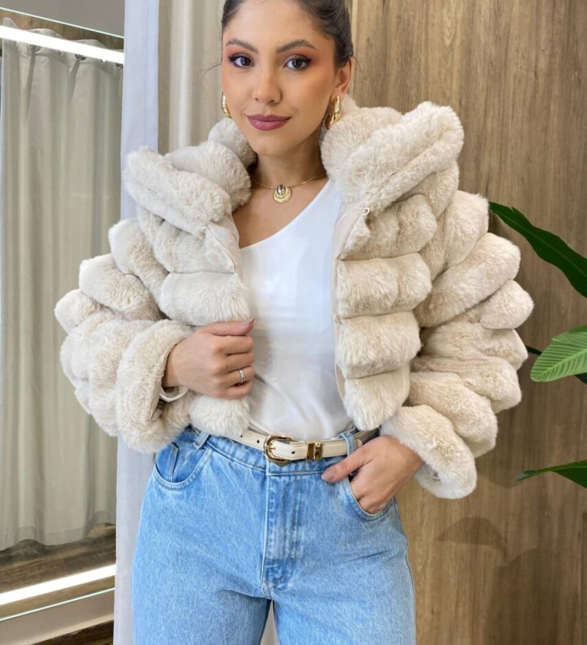 Casaco Feminino Barbara com Pelinhos Nude - Fernanda Ramos Store