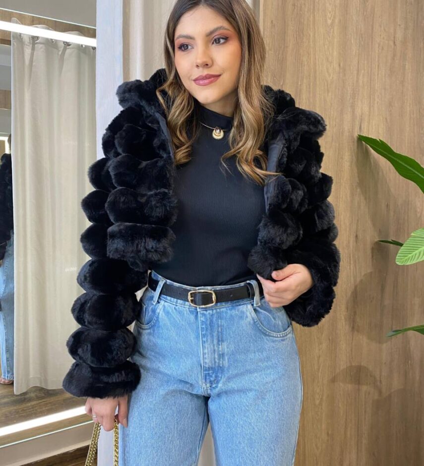 Casaco Feminino Barbara com Pelinhos Preto - Fernanda Ramos Store
