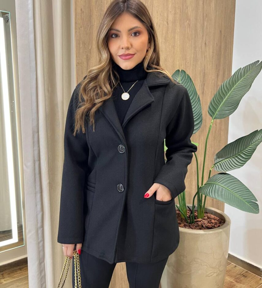 Casaco Feminino Thais Manga Longa com Bolsos Lã Batida Preto - Fernanda Ramos Store