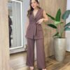 Conjunto Feminino Alfaiataria Colete com Amarração e Calça Marrom - Fernanda Ramos Store