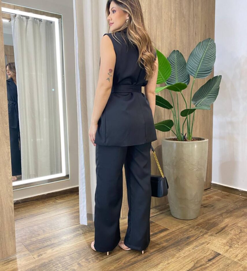 Conjunto Feminino Alfaiataria Colete com Amarração e Calça Preto - Fernanda Ramos Store