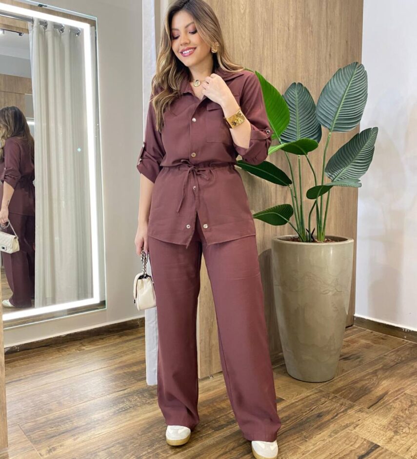 Conjunto Feminino Auria Parka Manga Longa Detalhes e Calça Marrom - Fernanda Ramos Store
