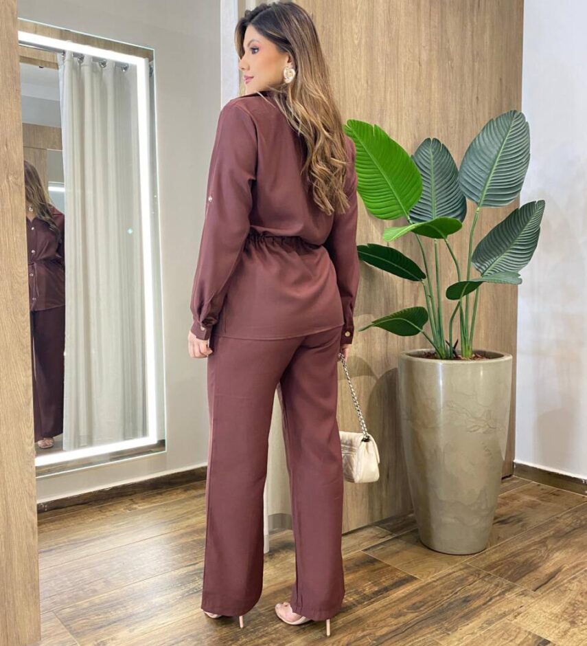 Conjunto Feminino Auria Parka Manga Longa Detalhes e Calça Marrom - Fernanda Ramos Store