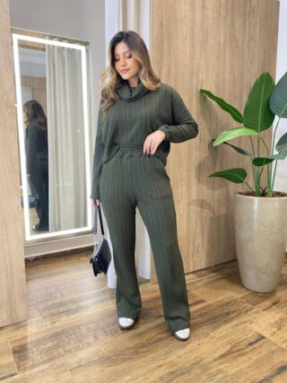 Conjunto Feminino Canelado Blusa Manga Longa e Calça Amarração Verde - Fernanda Ramos Store