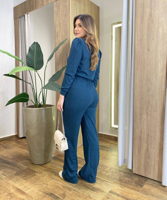 Conjunto Feminino Carol Blusa Manga Longa Princesa e Calça Azul - Fernanda Ramos Store