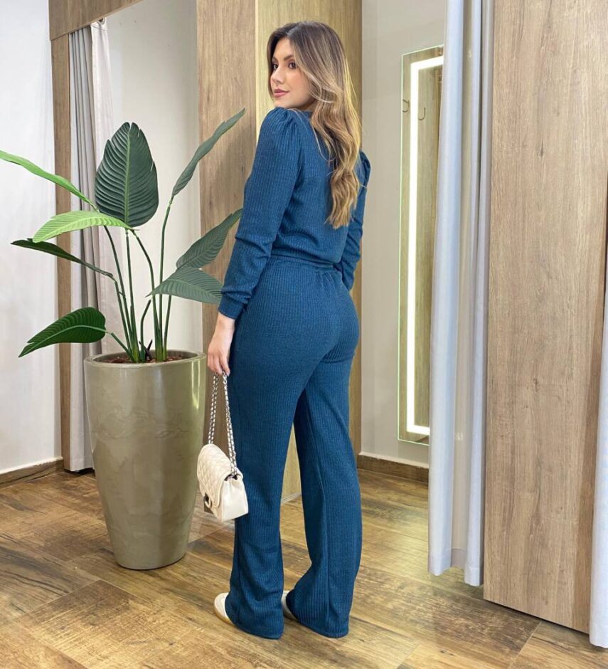Conjunto Feminino Carol Blusa Manga Longa Princesa e Calça Azul - Fernanda Ramos Store