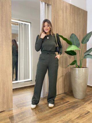 Conjunto Feminino Carol Blusa Manga Longa Princesa e Calça Verde - Fernanda Ramos Store