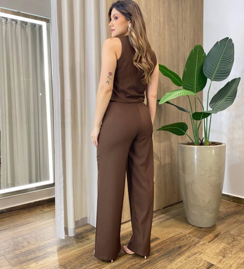 Conjunto Feminino Erica Colete Bolso Falso e Calça Marrom Café - Fernanda Ramos Store