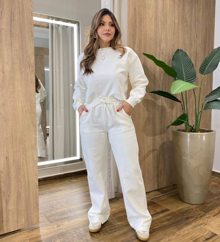 Conjunto Feminino Moletom Lua Cropped Manga Longa e Calça Off White - Fernanda Ramos Store