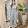 Conjunto Feminino Tricot Camily Blusa Gola Alta e Calça Cinza Claro - Fernanda Ramos Store