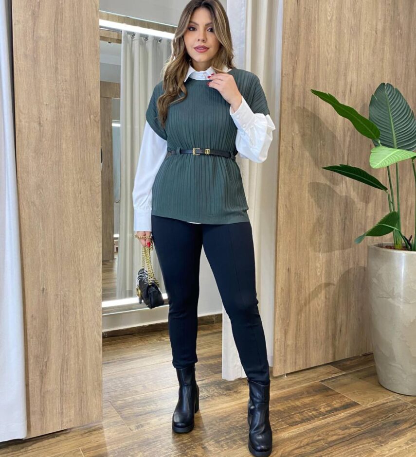 Conjunto Feminino Zendaya Camisa Branca Colete e Cinto Verde - Fernanda Ramos Store