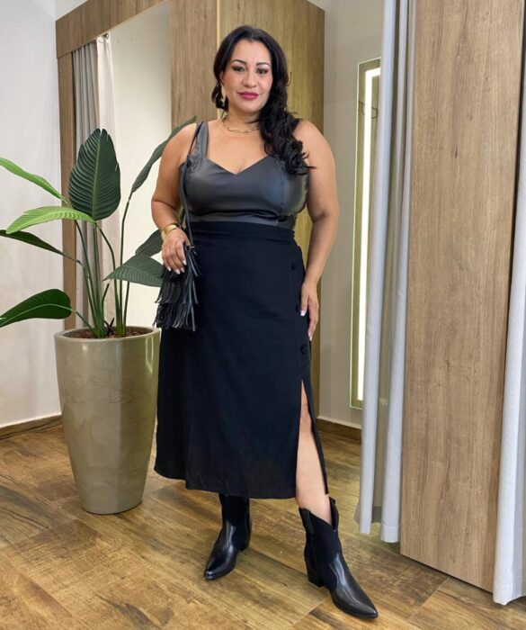 Cropped Feminino Plus Elizabeth com Bojo Couro Eco Preto - Fernanda Ramos Store