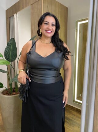 Cropped Feminino Plus Elizabeth com Bojo Couro Eco Preto - Fernanda Ramos Store