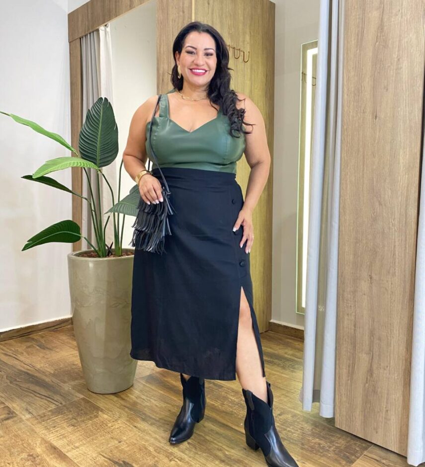 Cropped Feminino Plus Elizabeth com Bojo Couro Eco Verde - Fernanda Ramos Store