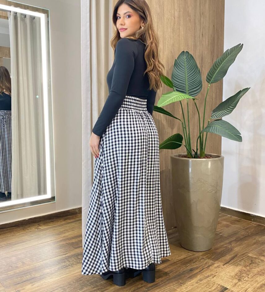 Saia Longa Feminina Amélia com Bolsos e Amarração Preta - Fernanda Ramos Store