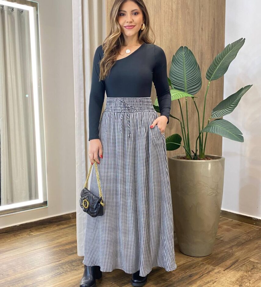Saia Longa Feminina Luz com Bolsos e Amarração Xadrez Preto - Fernanda Ramos Store