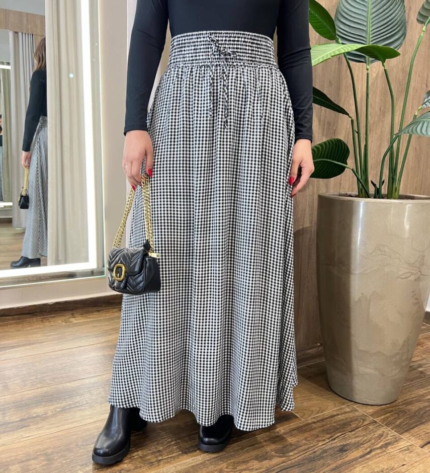 Saia Longa Feminina Luz com Bolsos e Amarração Xadrez Preto - Fernanda Ramos Store