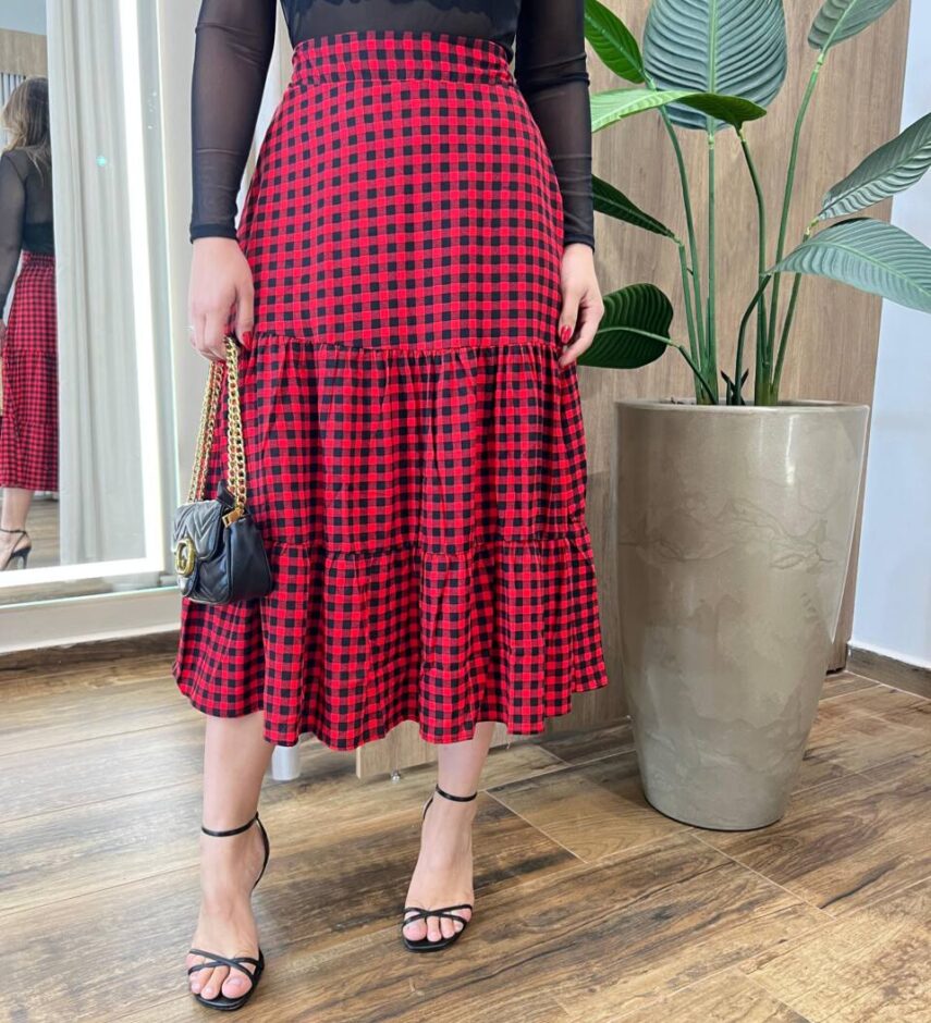 Saia Midi Feminina Amanda com Lastex Xadrez Vermelha - Fernanda Ramos Store