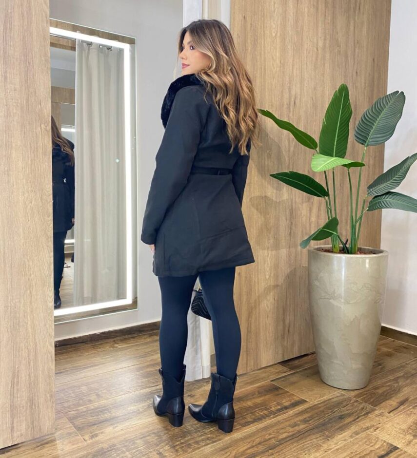 Casaco Feminino Ana Manga Longa com Pelinhos Preto - Fernanda Ramos Store