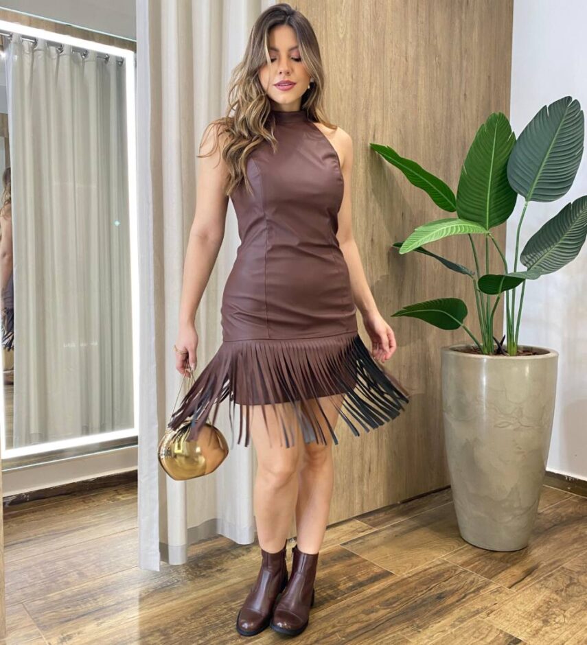 Vestido Feminino Curto com Bojo Cavado com Franjas Marrom - Fernanda Ramos Store