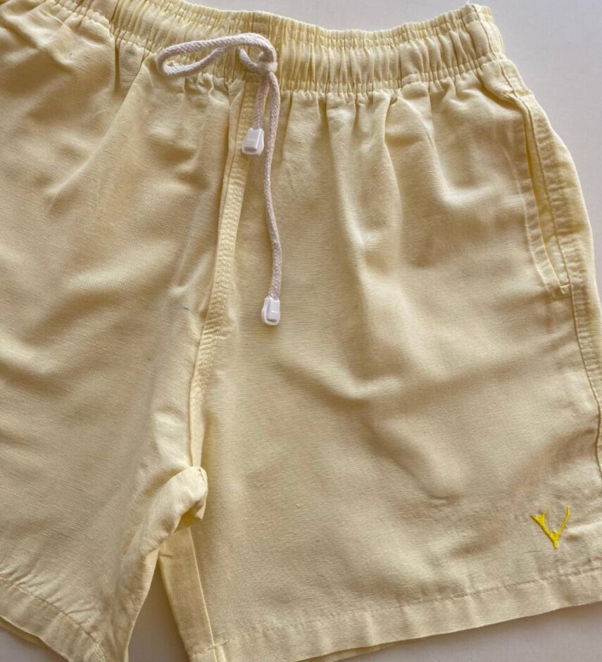Bermuda Masculina Casual Curta Linho com Bolsos Amarela - Fernanda Ramos Store