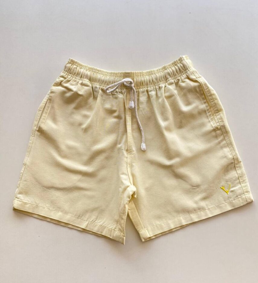 Bermuda Masculina Casual Curta Linho com Bolsos Amarela - Fernanda Ramos Store
