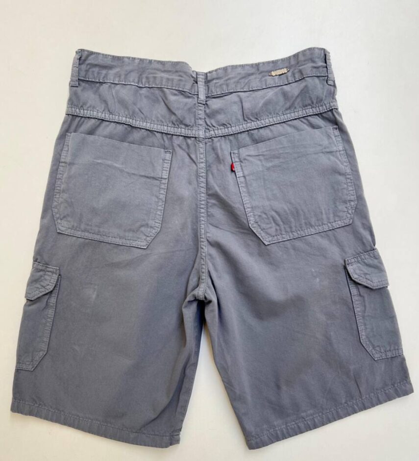 Bermuda Masculina com Bolsos Laterais Sarja Cinza 092566 - Fernanda Ramos Store