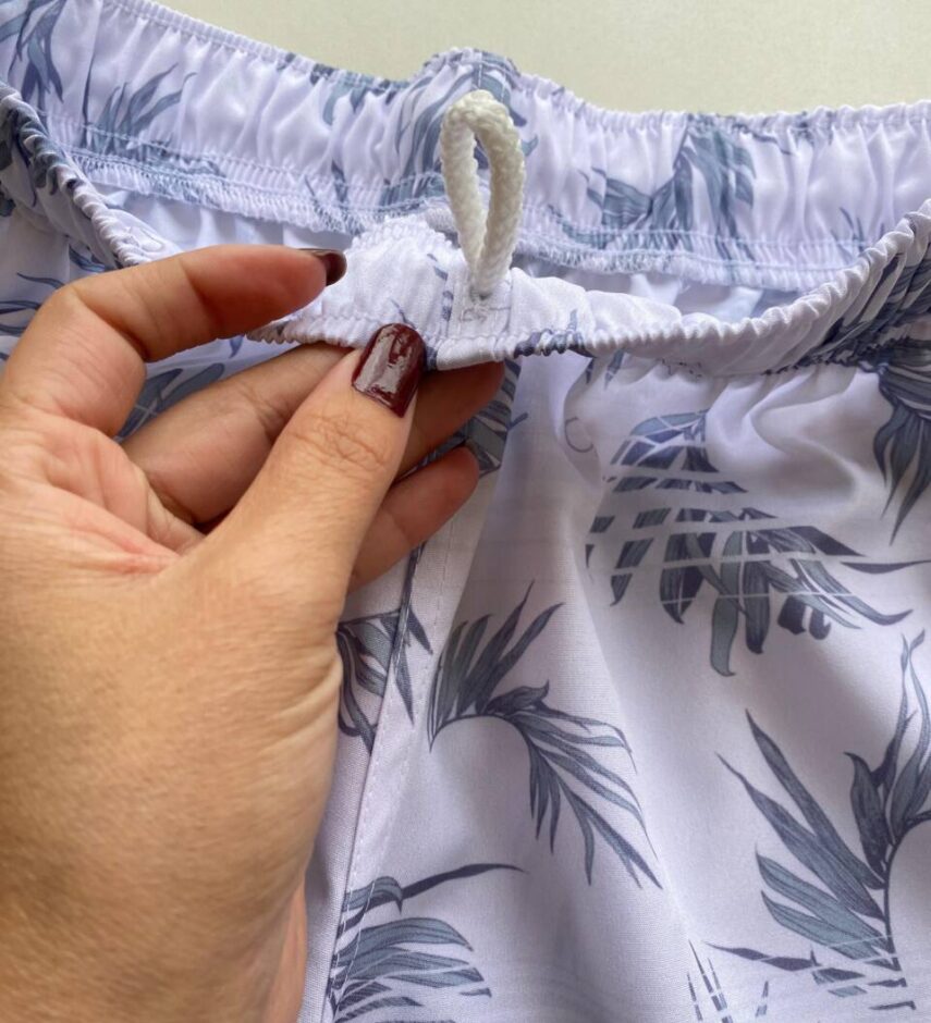 Bermuda Masculina Tactel Boxer Essencial Curta Folhagem Branca - Fernanda Ramos Store