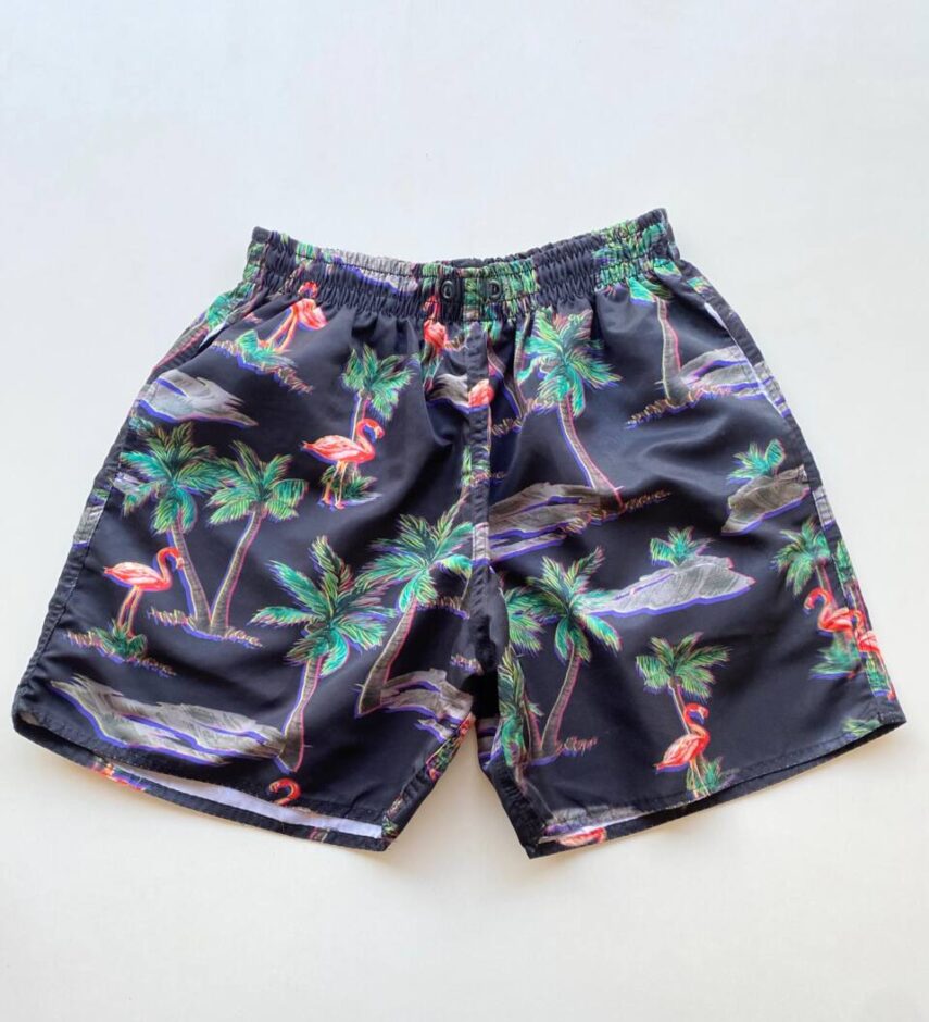 Bermuda Masculina Tactel com Elástico Estampa Flamingo Preta - Fernanda Ramos Store