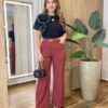 Blusa Feminina Manga Curta Endy Flor Lateral Preta - Fernanda Ramos Store