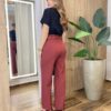 Blusa Feminina Manga Curta Endy Flor Lateral Preta - Fernanda Ramos Store