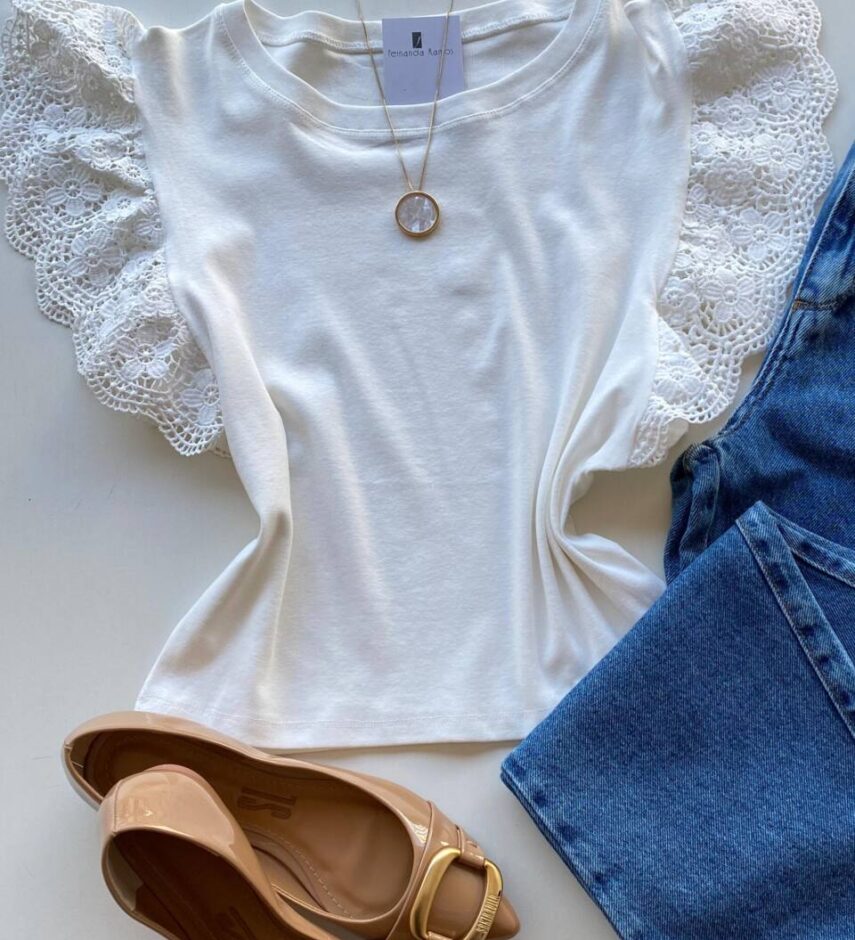 Blusa Feminina Manga Muscle com Detalhes em Guipir Branca AT5205 - Fernanda Ramos Store