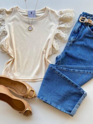 Blusa Feminina Manga Muscle com Detalhes em Guipir Creme AT5205 - Fernanda Ramos Store