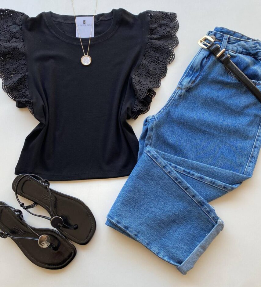 Blusa Feminina Manga Muscle com Detalhes em Guipir Preta AT5205 - Fernanda Ramos Store
