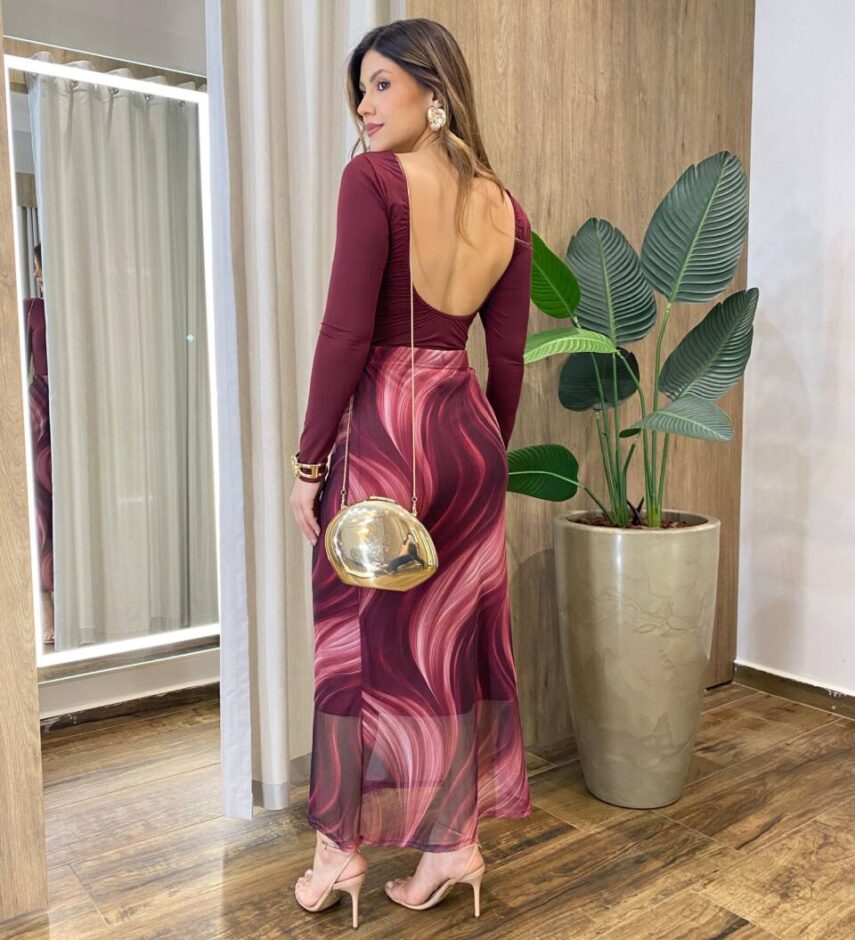 Body Feminino Mendy com Bojo Manga Longa Costas Nua Vinho - Fernanda Ramos Store