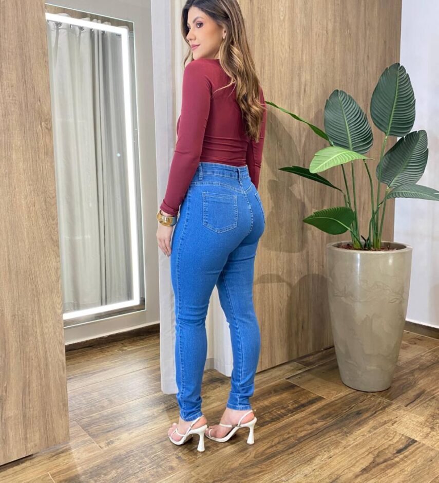 Calça Feminina Jeans Médio Cigarrete B18139 - Fernanda Ramos Store