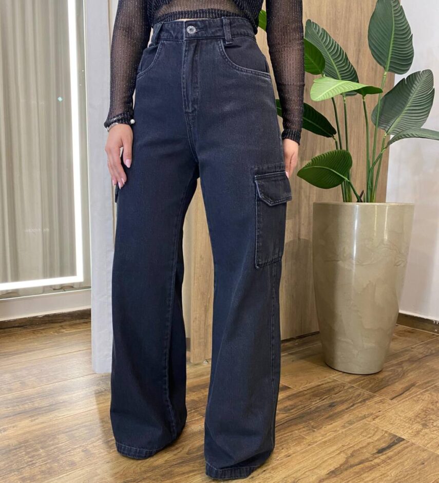 Calça Feminina Jeans Wide Leg Cargo Preta 11277J - Fernanda Ramos Store