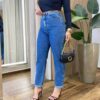 Calça Feminina Mom Sarja Jeans com Cinto Marrom 016534 - Fernanda Ramos Store