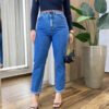 Calça Feminina Mom Sarja Jeans com Cinto Marrom 016534 - Fernanda Ramos Store