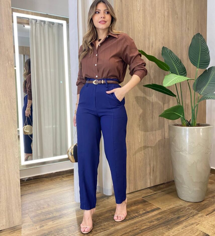 Calça Feminina Social Helena com Bolsos Azul Marinho - Fernanda Ramos Store