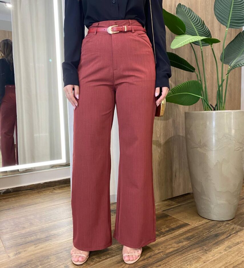Calça Feminina Social Tassila Pantalona com Cinto Vinho - Fernanda Ramos Store