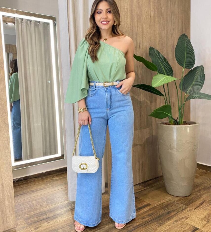 Calça Feminina Wide Leg Jeans Claro com Bolsos - Fernanda Ramos Store