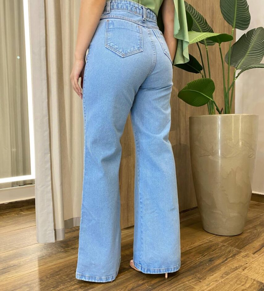 Calça Feminina Wide Leg Jeans Claro com Bolsos - Fernanda Ramos Store