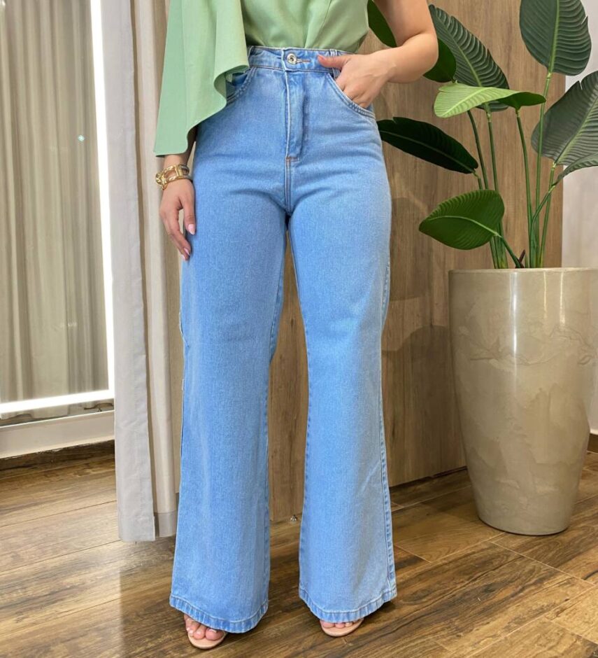 Calça Feminina Wide Leg Jeans Claro com Bolsos - Fernanda Ramos Store