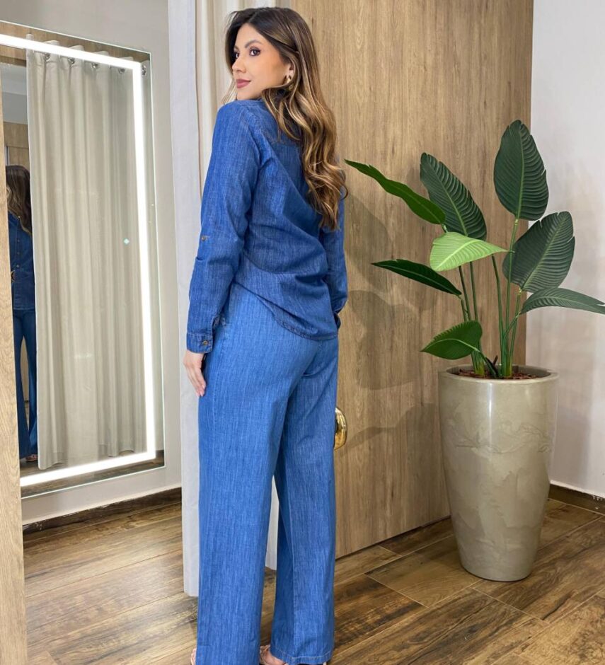Camisa Feminina Jeans Elisa Manga Longa com Bolso Frontal - Fernanda Ramos Store