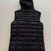 Colete Masculino com Capuz Removível Bolsos Laterais Preto - Fernanda Ramos Store