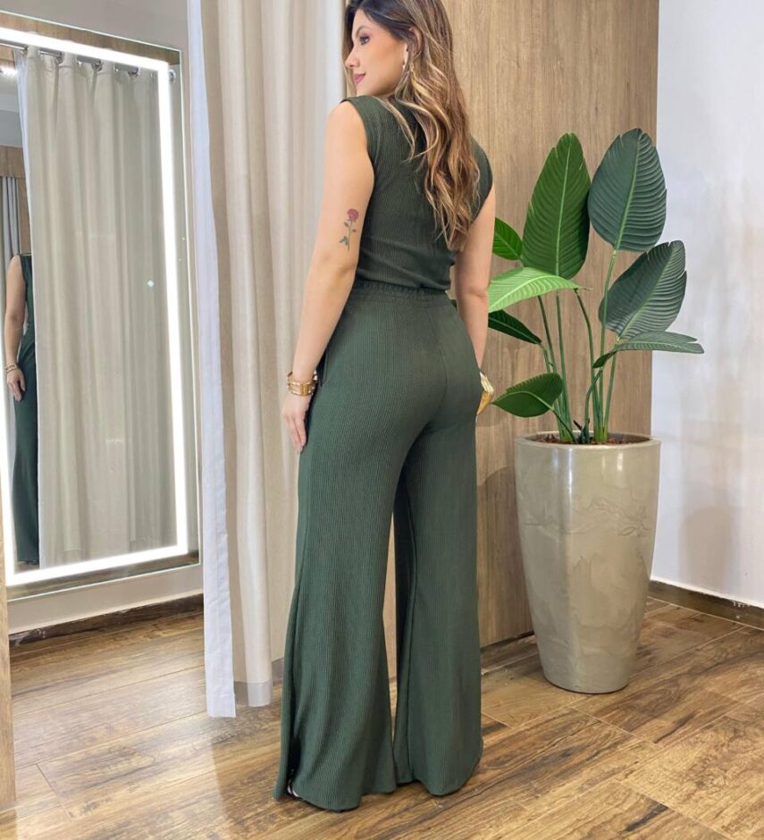 Conjunto Feminino Rose Comfy Regata Gola e Calça Canelado Verde - Fernanda Ramos Store