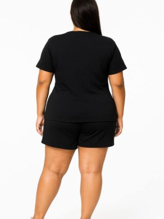 Conjunto Plus Blusa Manga Curta com Faixas Azul Mar e Short Preto - Fernanda Ramos Store